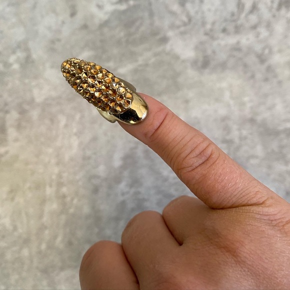 Jewelry - Gold pinky ring nail